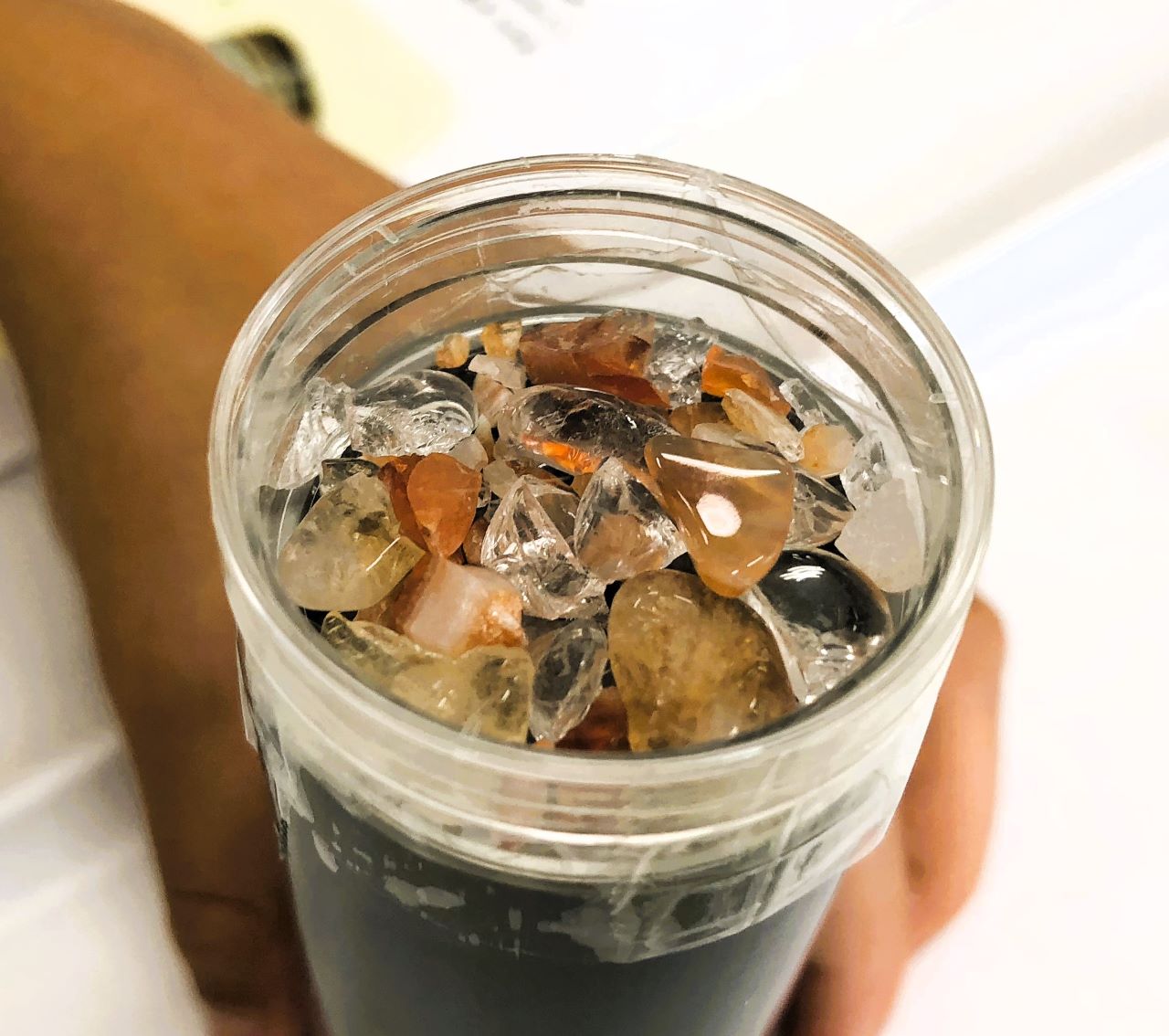 『キラキラ石の万華鏡づくり』